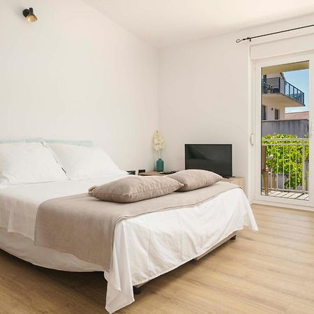 Apartments Vitis - City Centre - Free Parking Vodice Dış mekan fotoğraf