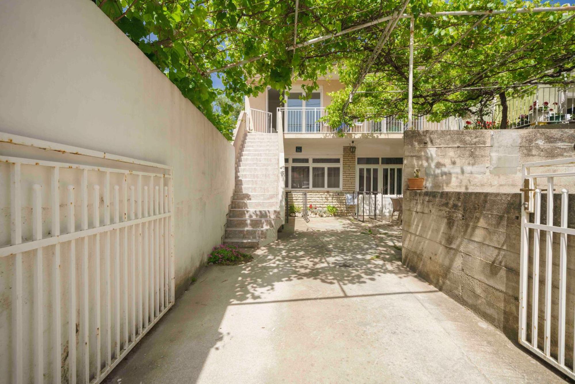 Apartments Vitis - City Centre - Free Parking Vodice Dış mekan fotoğraf